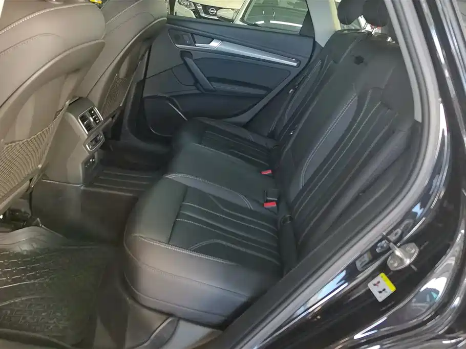 Audi Q5L 2022 Facelift 40 TFSI Luxury Dynamic Edition