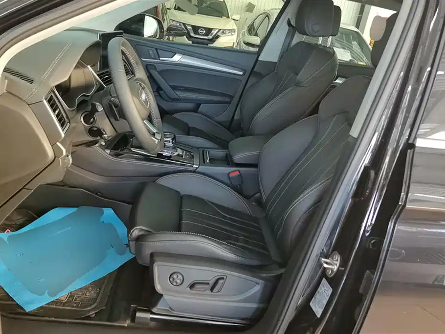 Audi Q5L 2022 Facelift 40 TFSI Luxury Dynamic Edition