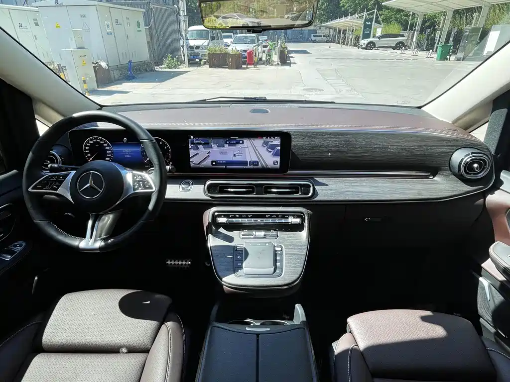 Mercedes-Benz V-Class 2024 V 300 L Long Wheelbase Prestige Edition