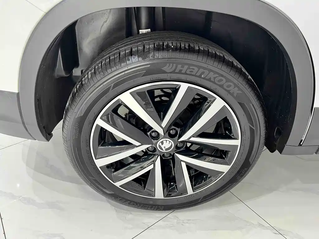 Kamiq 2023 Facelift 1.5L Automatic Comfort Edition - фото 19