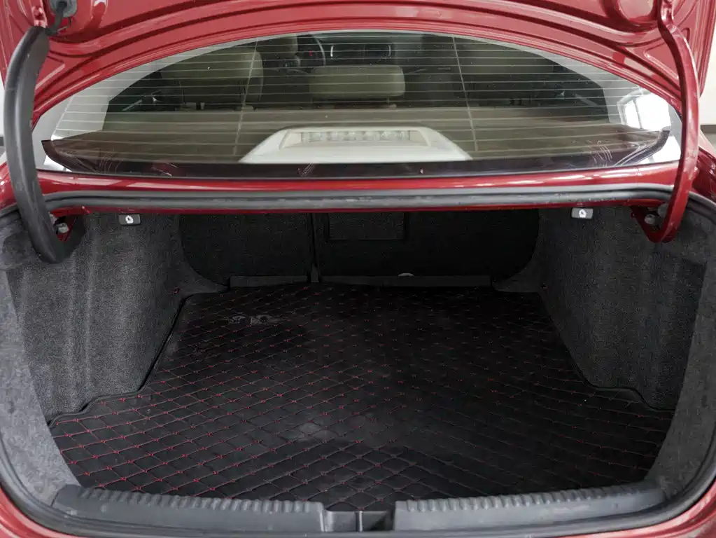 Volkswagen Sagitar 2012 1.4TSI Automatic Flagship Edition