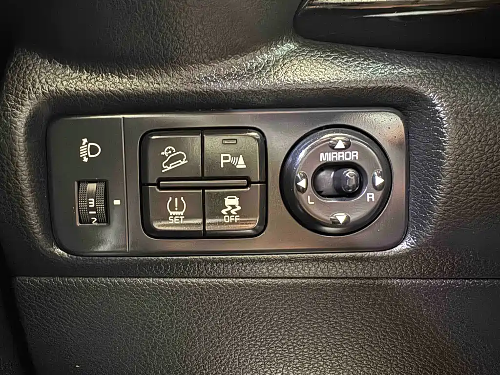 Kia Stonic 2021 1.4L CVT Fun Edition with Sunroof