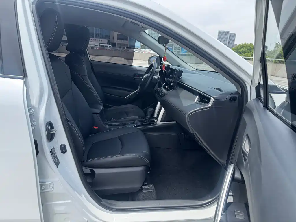 Toyota Corolla Cross 2024 2.0L Pioneer Edition