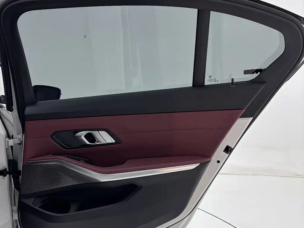 BMW 3 Series 2023 320Li M Sport Package - фото 25