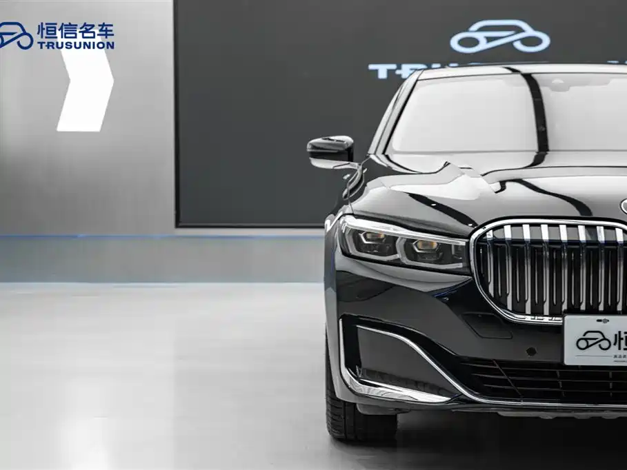 BMW 7 Series 2019 730Li Luxury Package