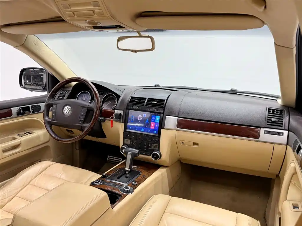 Volkswagen Touareg 2006 4.2L Top Trim
