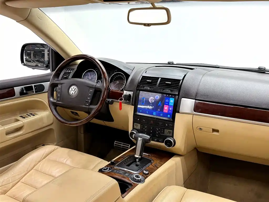 Volkswagen Touareg 2006 4.2L Top Trim
