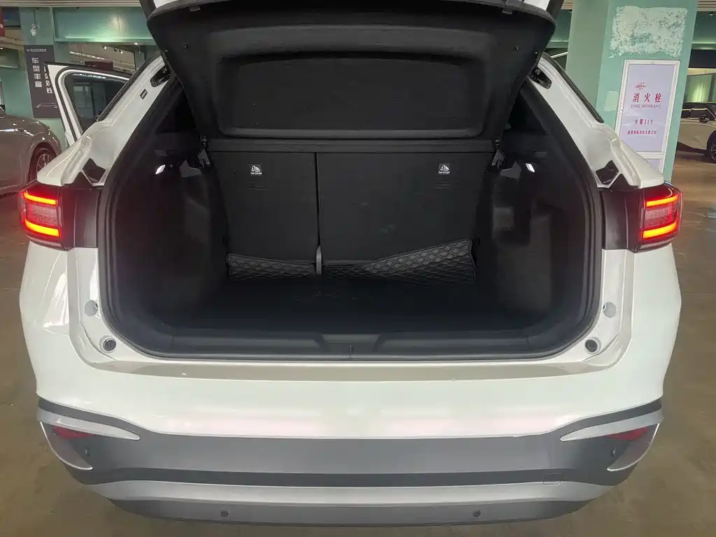 Volkswagen ID.4 X 2025 Smart Edition Outstanding Version