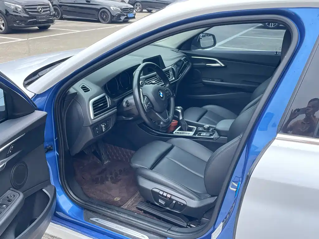 BMW 1 Series 2018 118i Sport