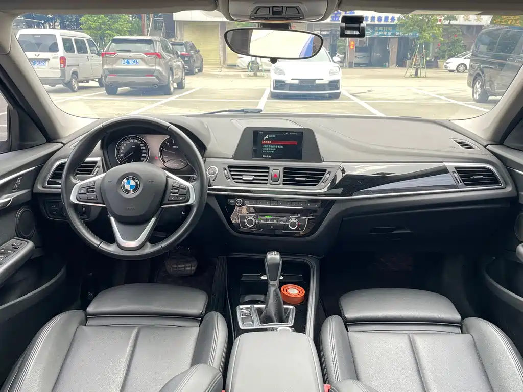 BMW 1 Series 2018 118i Sport