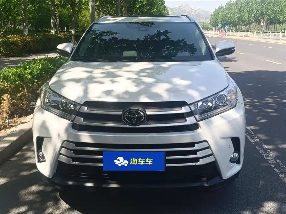 Highlander 2021 2.0T AWD Luxury 7-seater