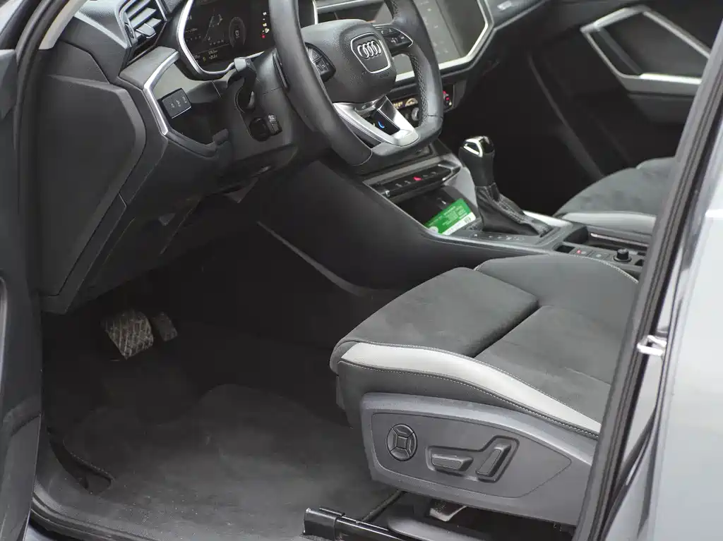 Audi Q3 2022 35 TFSI Fashion Dynamic