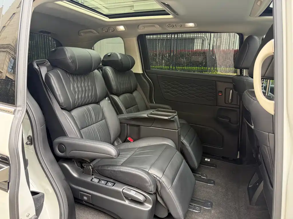 Elysion 2022 2.0L e:HEV Luxury Edition