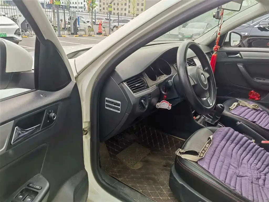 Bora 2015 Zhihui Edition 1.6L Manual Fashion