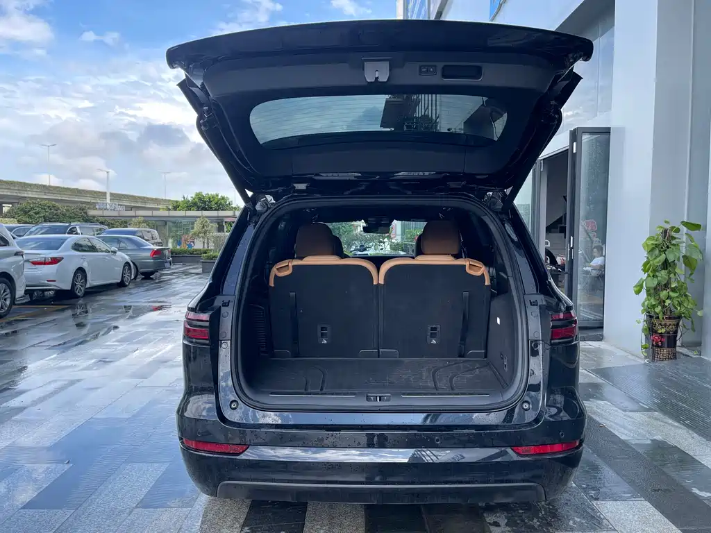Li ONE 2021 EREV 6-Seater