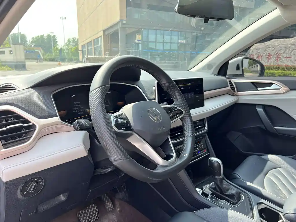 Volkswagen Tharu 2023 300TSI FWD Jiaoyue Edition