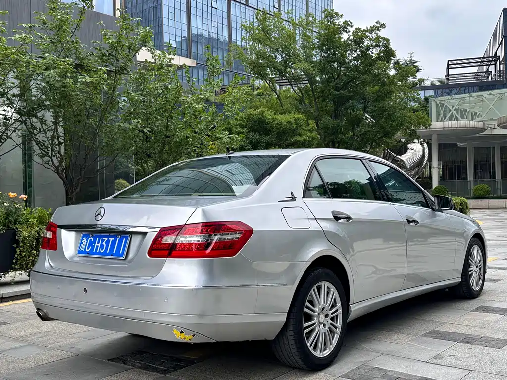 Mercedes-Benz E-Class 2010 E 260 L CGI Elegance