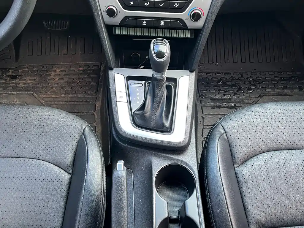 Hyundai Elantra 2016 1.6L Auto Elite