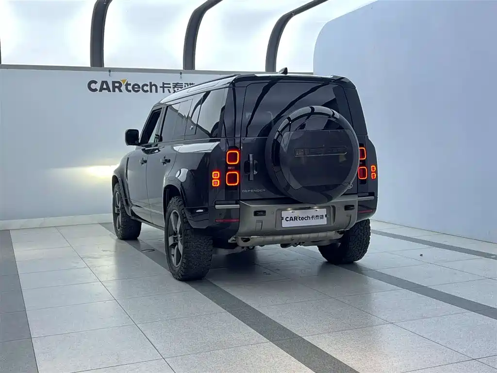 Land Rover Defender 2024 110 3.0T P400 X-DYNAMIC HSE