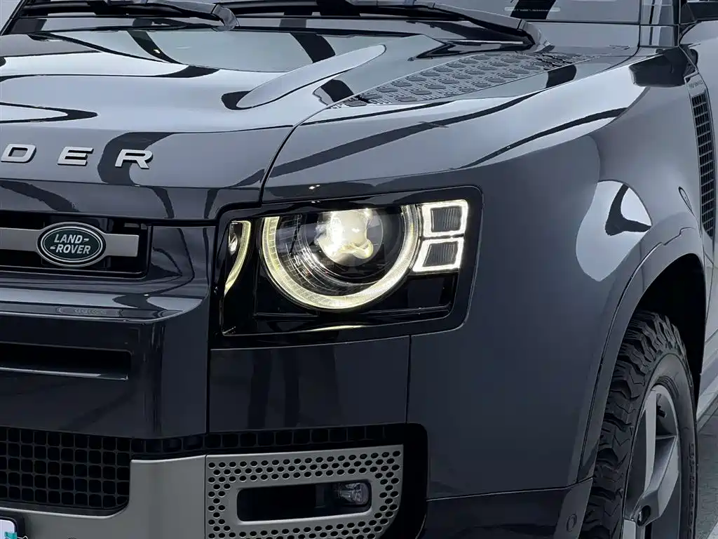 Land Rover Defender 2024 110 3.0T P400 X-DYNAMIC HSE