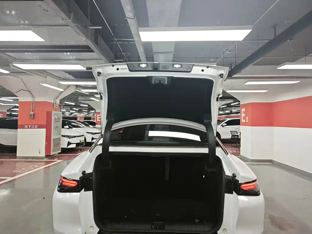 Arcfox Alpha S5 2024 708MAX 200kW