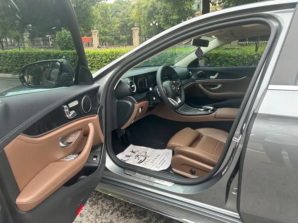 Mercedes-Benz E-Class 2016 E 200 L Sport