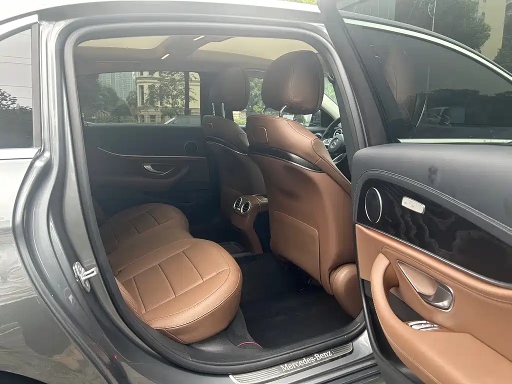 Mercedes-Benz E-Class 2016 E 200 L Sport