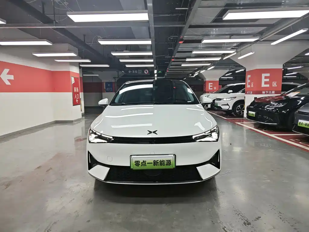 XPeng P5 2022 550P