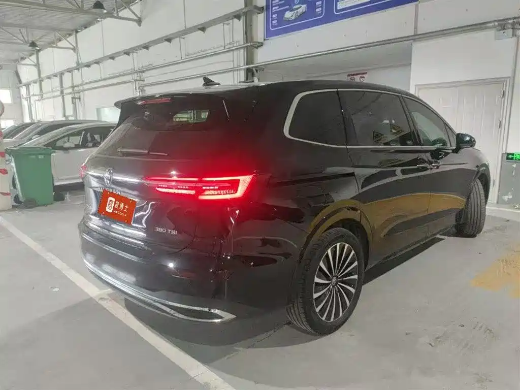 Viloran 2023 380TSI Prestige Edition