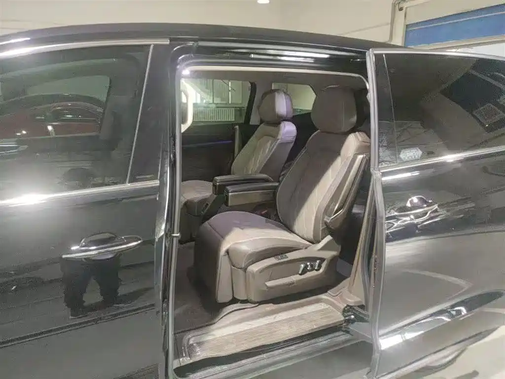 Viloran 2023 380TSI Prestige Edition