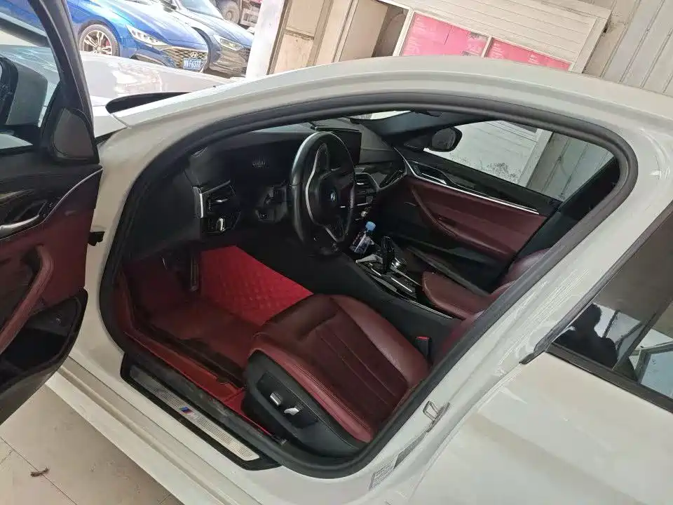BMW 5 Series 2019 530Li Leading Edition M Sport Package