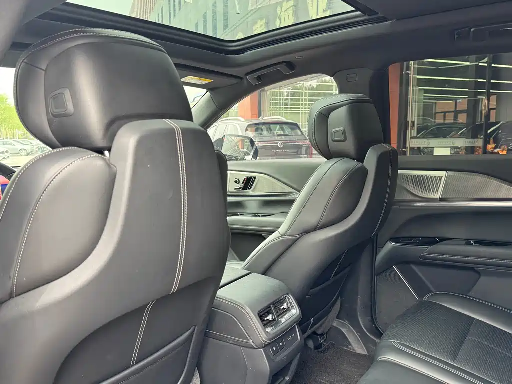 Cadillac XT5 2025 2.0T Premium Edition