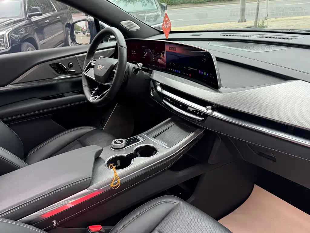 Cadillac XT5 2025 2.0T Premium Edition