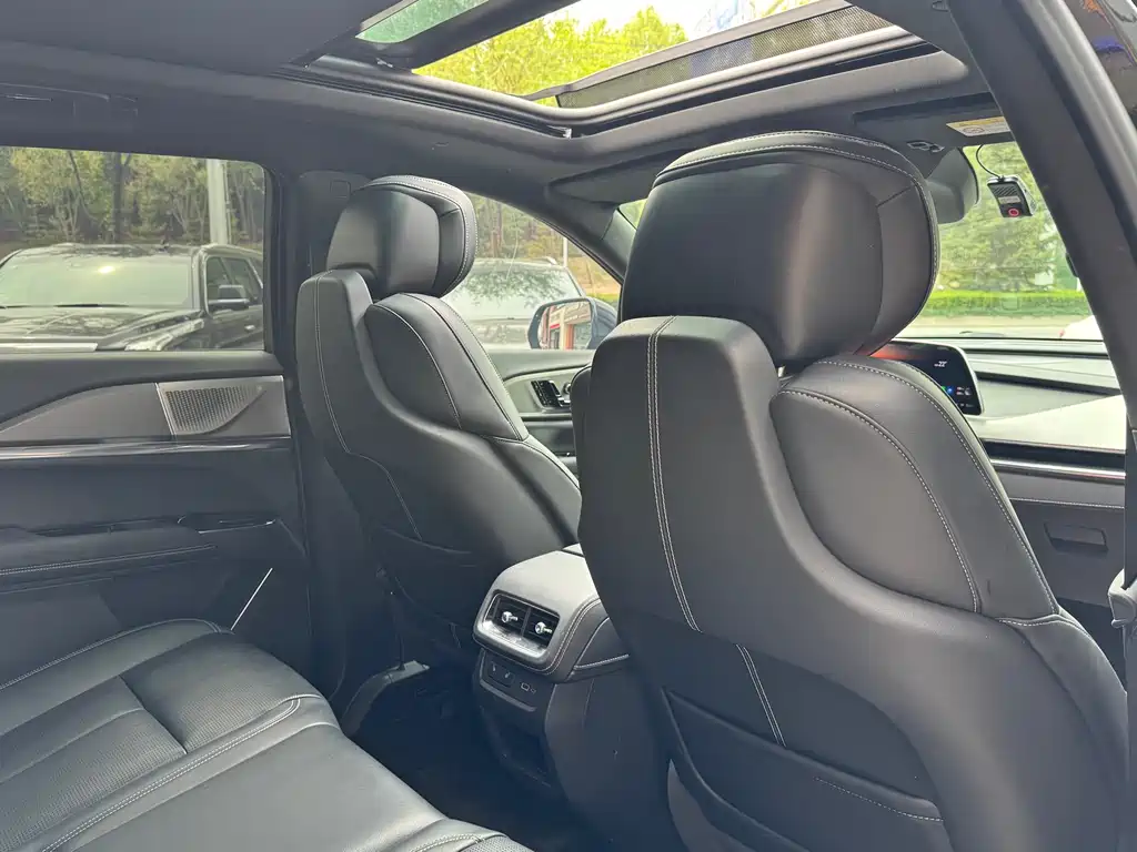 Cadillac XT5 2025 2.0T Premium Edition