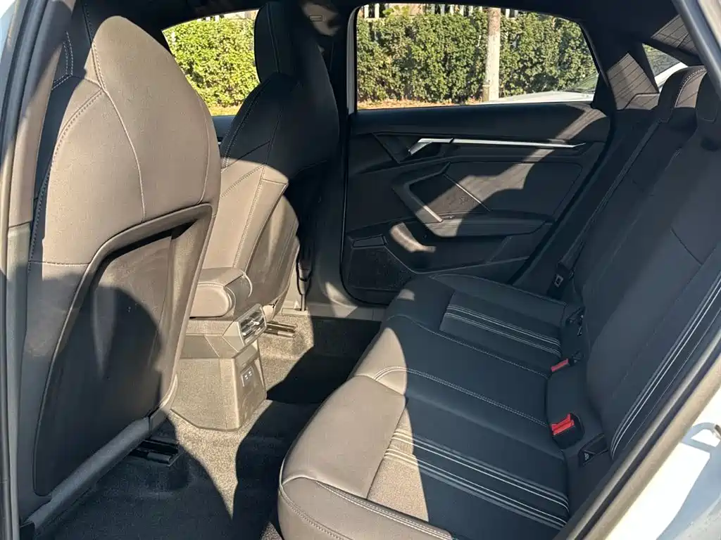 Audi A3 2022 Sportback 35 TFSI Luxury Sport