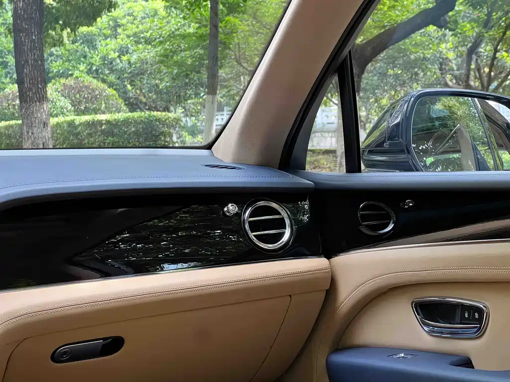 Bentayga 2024 4.0T V8