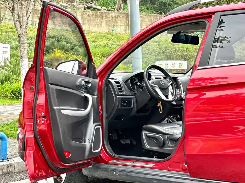 Changan CS35 2015 1.6L Automatic Luxury Edition China IV