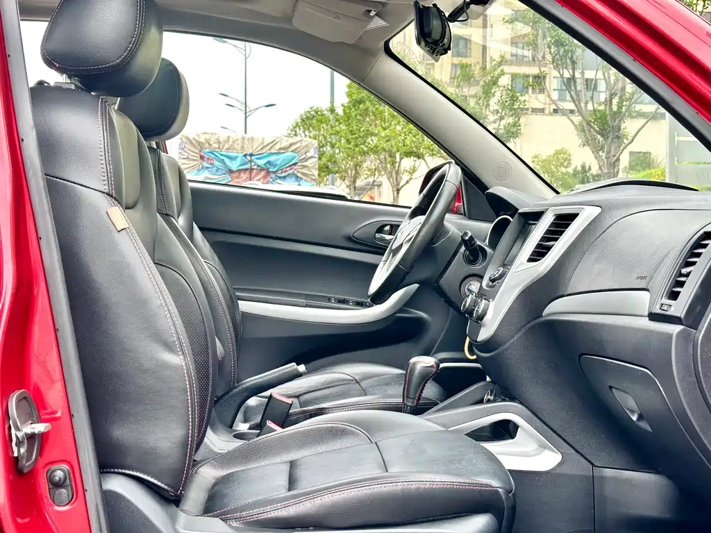 Changan CS35 2015 1.6L Automatic Luxury Edition China IV