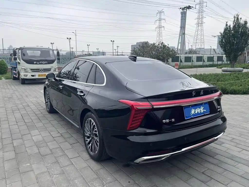 Hongqi H5 2023 1.8T Automatic Official Edition