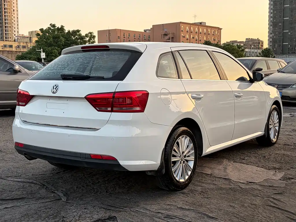 Gran Lavida 2013 1.6L Manual Comfort