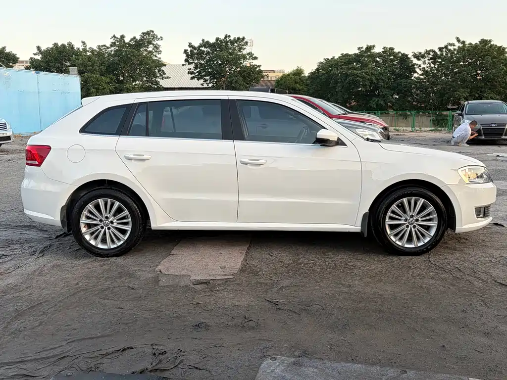 Gran Lavida 2013 1.6L Manual Comfort