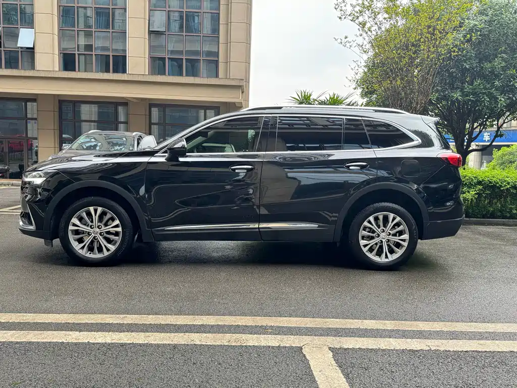 Buick Envision Plus 2022 652T AWD Luxury 5-Seater