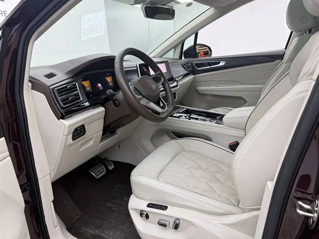 Viloran 2022 380TSI Flagship Edition