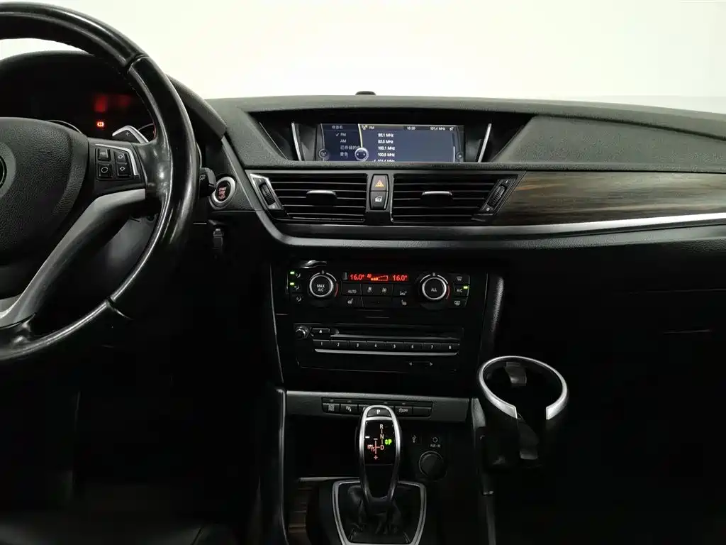 BMW X1 2014 xDrive20i X Design Edition