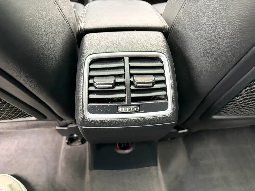 Audi Q3 2015 35 TFSI quattro Technik