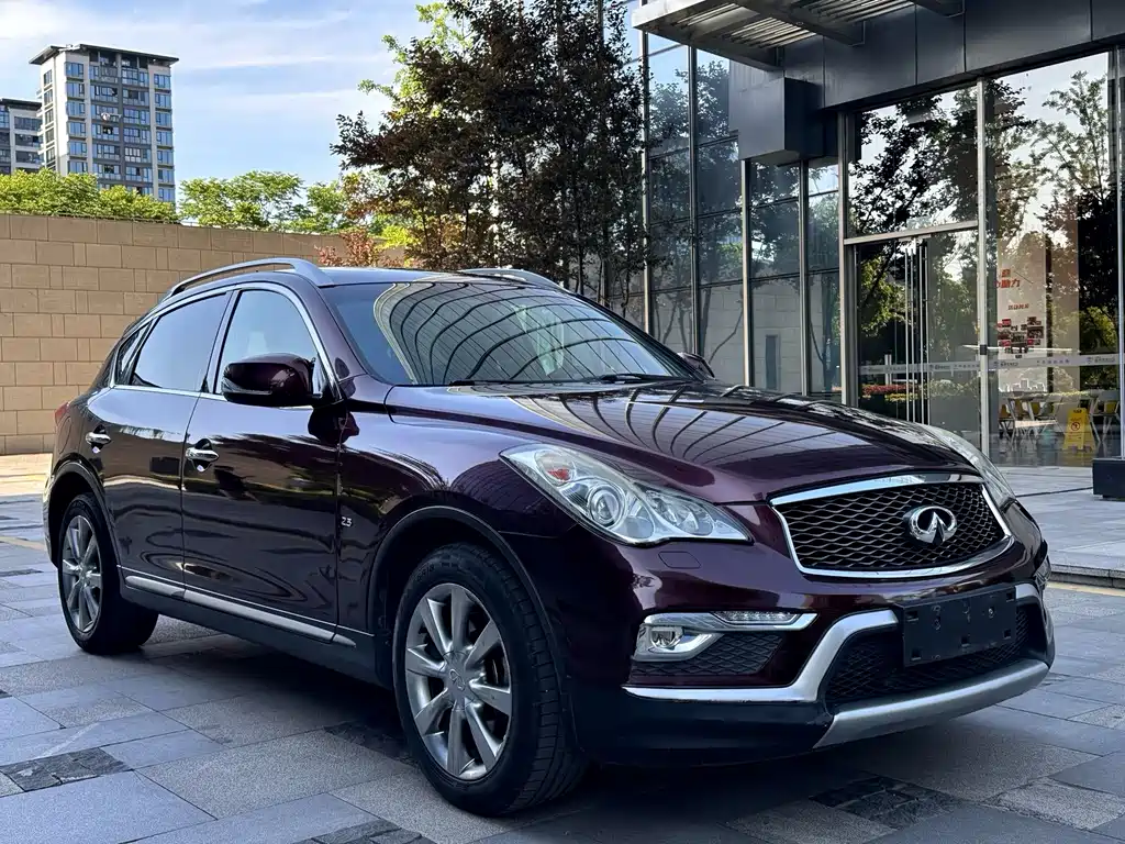 Infiniti QX50 2015 2.5L Comfort Edition