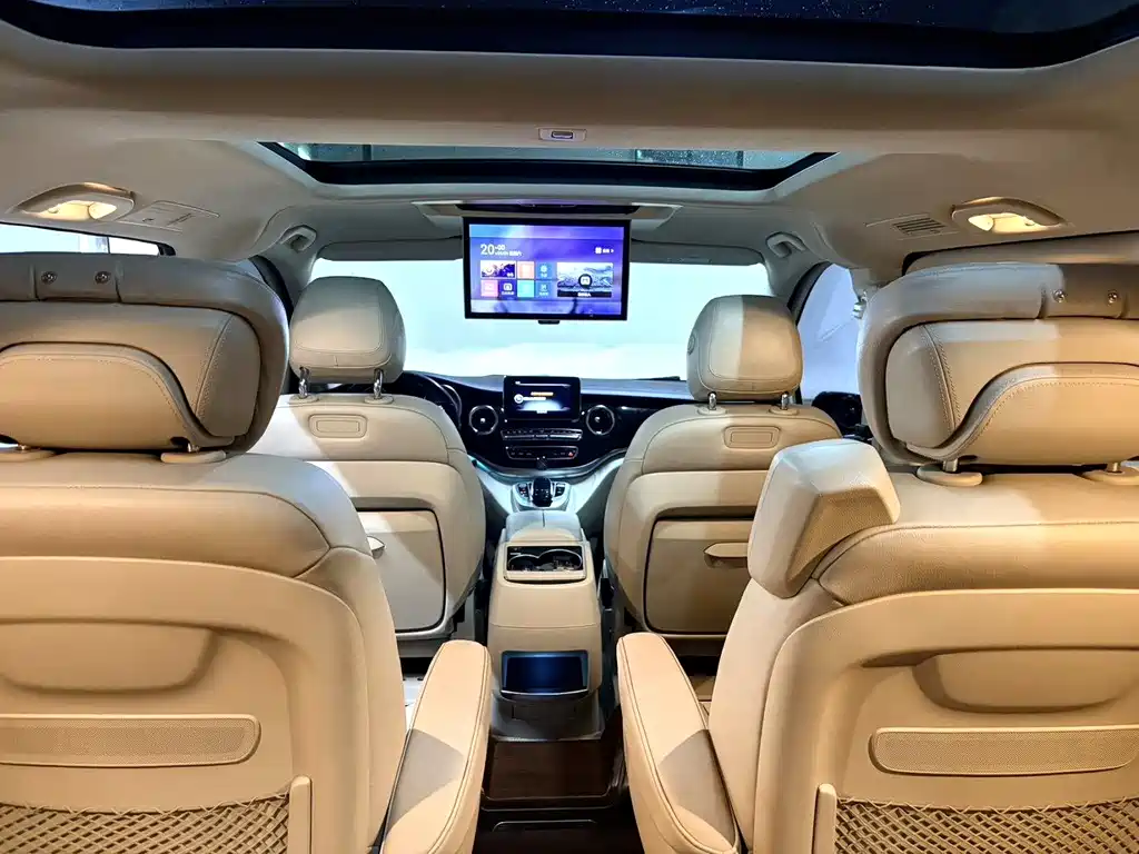 Mercedes-Benz V-Class 2017 V 260 L Exclusive Long Wheelbase