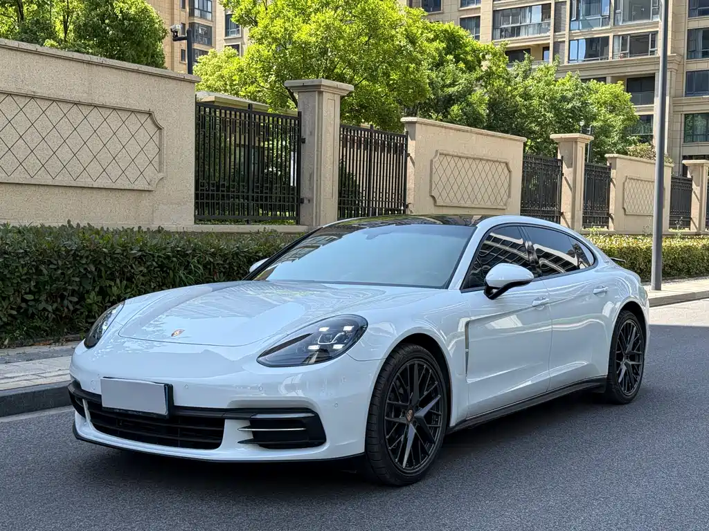 2017 Porsche Panamera Executive Long Wheelbase 3.0T