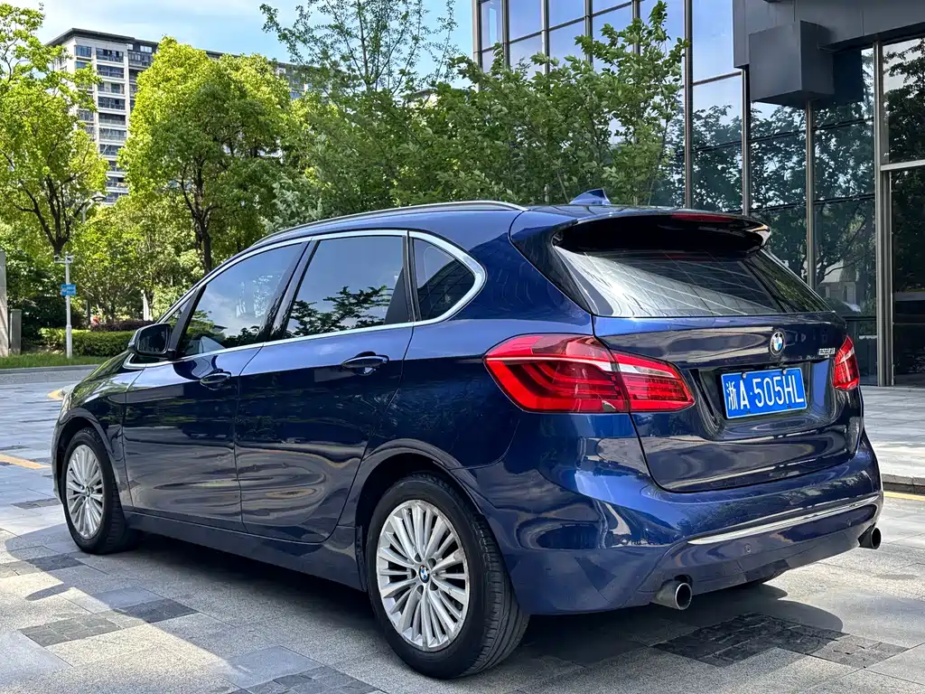 BMW 2 Series Active Tourer 2014 220i Luxury Design Package