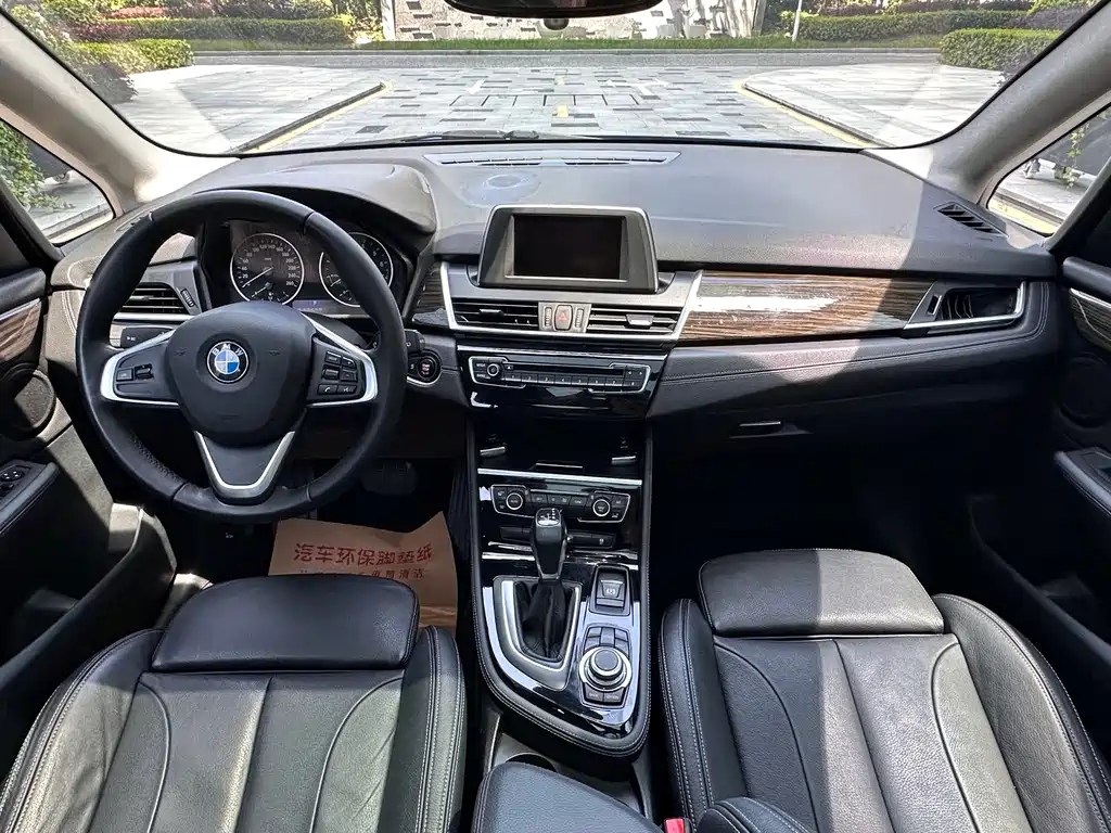 BMW 2 Series Active Tourer 2014 220i Luxury Design Package